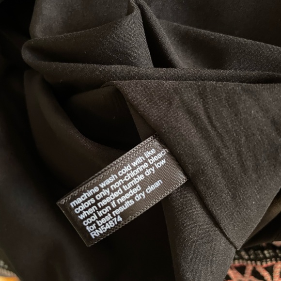 The Limited Textured Patterned Pencil Skirt - Picture 8 of 8